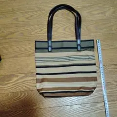 トートバッグ　横縞模様　内側ポケットあり　美品　外出　買物　旅行　散歩　小物入れ