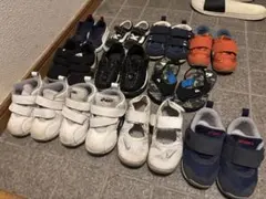 キッズシューズセット 多様なデザインとカラー、サイズ