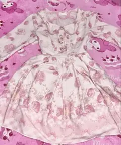 リズリサ リズメロ メロメロストロベリーフラワーワンピース‪‪❤︎‬