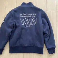 Item thumbnail for item c9e43b5e-d7bf-450d-908c-8dd76a44d23d