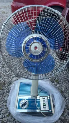 レトロ水色卓上扇風機 - メルカリ