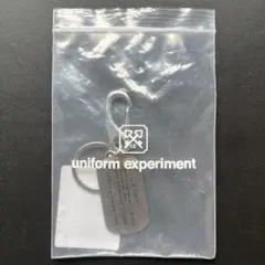 uniform experiment カラビナキーホルダーフラグメントデザインのサムネイル