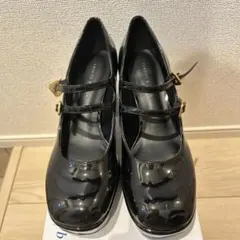 CHARLES & KEITH ブラックハイヒールのサムネイル