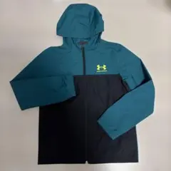 UNDER ARMOUR フード付き　ウインドブレーカー