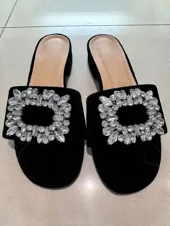 新品ブラックベルベットビジューラインストーンサンダル22.5