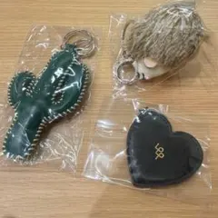 草川拓弥　three charms 新品】草川拓弥 shikake three charms チャーム - メルカリ