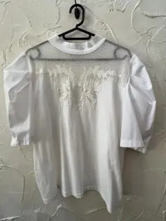 ★美品★ザラ　ZARA Tシャツ　白Tシャツ　オシャレトップス　カットソー