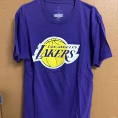 【残り3日】Fanatics レイカーズ 半袖Tシャツ 紫のサムネイル