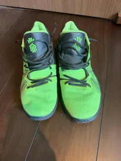 NIKE KYRIE FLYTRAP EP RAGE GREENのサムネイル