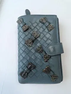BOTTEGA VENETA 二つ折り財布 イントレチャート リボン