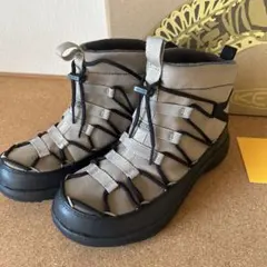 KEEN スノーブーツ25センチ　新品未使用