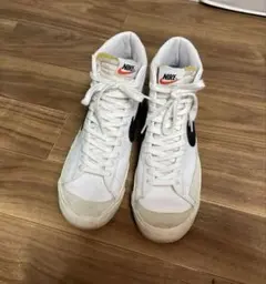 ナイキ ブレーザー ミッド 77 ビンテージ