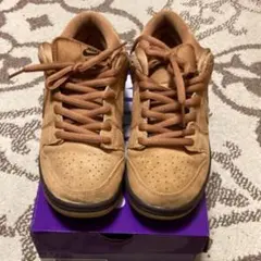 美品 NIKE SB DUNK LOW PRO Wheat 27cmのサムネイル