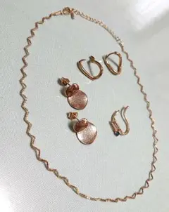 Item thumbnail for item 8d1bf2f9-c3ee-4cf1-9be2-681c62ff4182