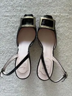 Roger Vivier パテントレザー パンプス ブラック 37のサムネイル