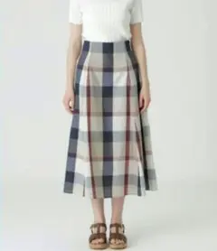 完売品⭐新品未使用タグ付き【一部店舗限定】クレストブリッジロングフレアスカートのサムネイル
