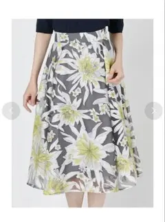 MERCURYDUO フレアスカート 黒　黄色　黄緑　花柄
