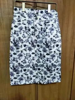 未着用 イェッカヴェッカ デニム スカート 花柄