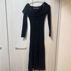 【美品】SNIDEL ブラックオフショルダーリブニットワンピース