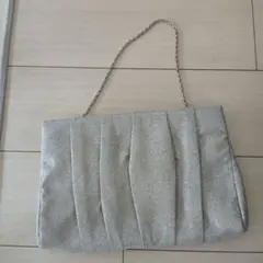 シルバー クラッチバッグ