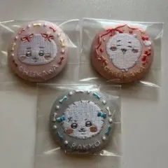 ちいかわ刺繍缶バッチ2 ちいかわ2種 ラッコ