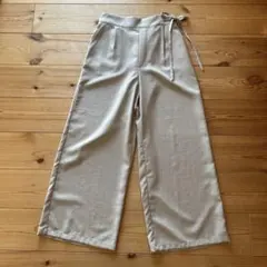 ベージュワイドパンツ サイド飾り紐付き　L size 試着のみ新品未使用