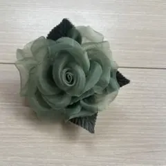 コサージュ フラワーモチーフ グリーン