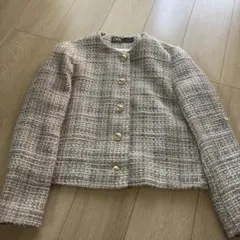 ZARA ノーカラー ツイードジャケットのサムネイル
