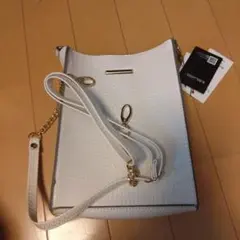 ホワイト クロコダイル風ショルダーバッグ