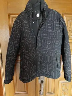 BURBERRY　バーバリー　ジャケット　L〜XL相当　極美品　黒　ロゴ　ダウン