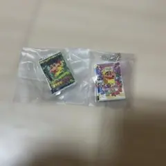 クレヨンしんちゃん ビデオテープミニチュアチャームコレクション　2個セット