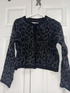 ヒョウ柄カーディガン 黒とグレー
