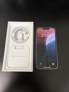 Apple iPhone13 256GB ホワイトSIMロックフリー