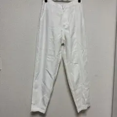 レディースホワイト スリムフィットパンツ ウエストゴム　M スリット入り