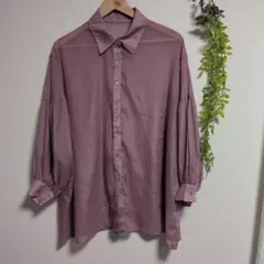 イング　INGNI　薄紫　パープル　ピンク　光沢　長袖シャツ　美品
