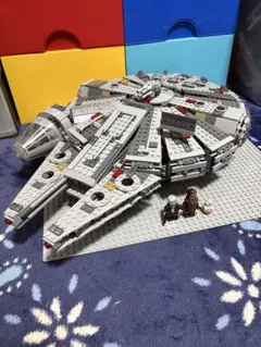 レゴ スターウォーズ 75105 ミレニアムファルコン