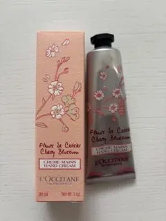 L'OCCITANE Fleur de Cerisier ハンドクリーム
