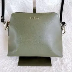 【訳あり美品】フルラFURLA 本革ショルダーバッグ　カメラバッグ　斜めがけ