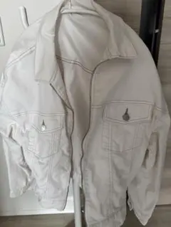 Item thumbnail for item becc7cbd-61e7-4900-885f-1e662fe72d2b