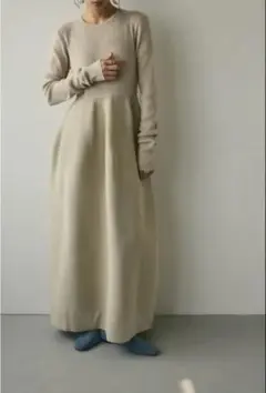 【新品タグ付き】コンビネーションフォルムニットワンピース　M/BEG