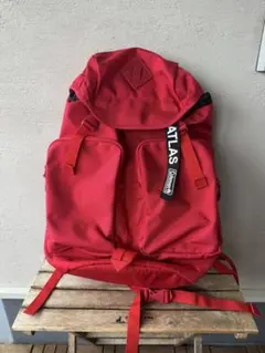 Coleman コールマン　赤バックパック フロントポケット付き　CORDURAのサムネイル