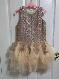 フォーマルドレス ゴールド ベージュ　発表会　パーティ