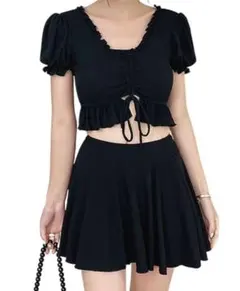 フリル付き黒セパレート水着