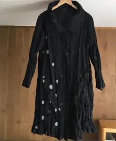 慈雨／黒✕赤ロングコート40センソユニコ 慈雨／黒✕赤ロングコート40センソユニコ センソユニコSENSOUNICO 慈雨