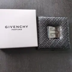 Givenchy 折りたたみミラー コンパクトのサムネイル