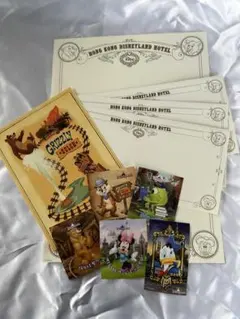 香港ディズニーランドホテル　メモ用紙 ・封筒・　ポストカード・ステッカーセット