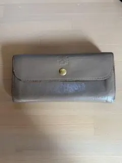 イルビゾンテ　⭐︎ レザー製グレー長財布