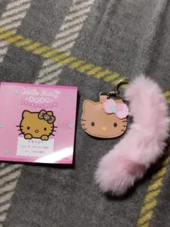 ハローキティ ふわふわファーチャームBOOK 貝がらリボン