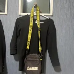 FR2 X-LARGE ブラックショルダーバッグ