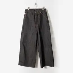 Item thumbnail for item 62bbd30d-55a6-4c20-8165-f1947a30684a